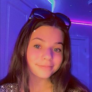 Meet your Posher, Leah